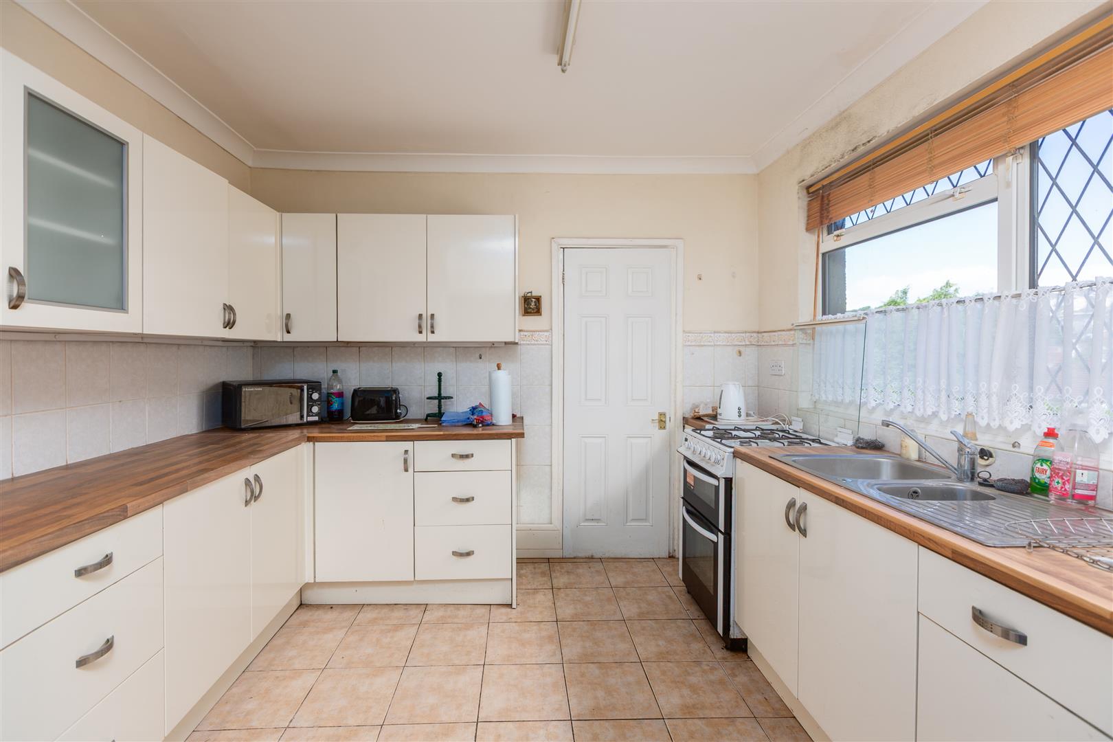 Carnglas Road, Sketty, Swansea, SA2 9BL